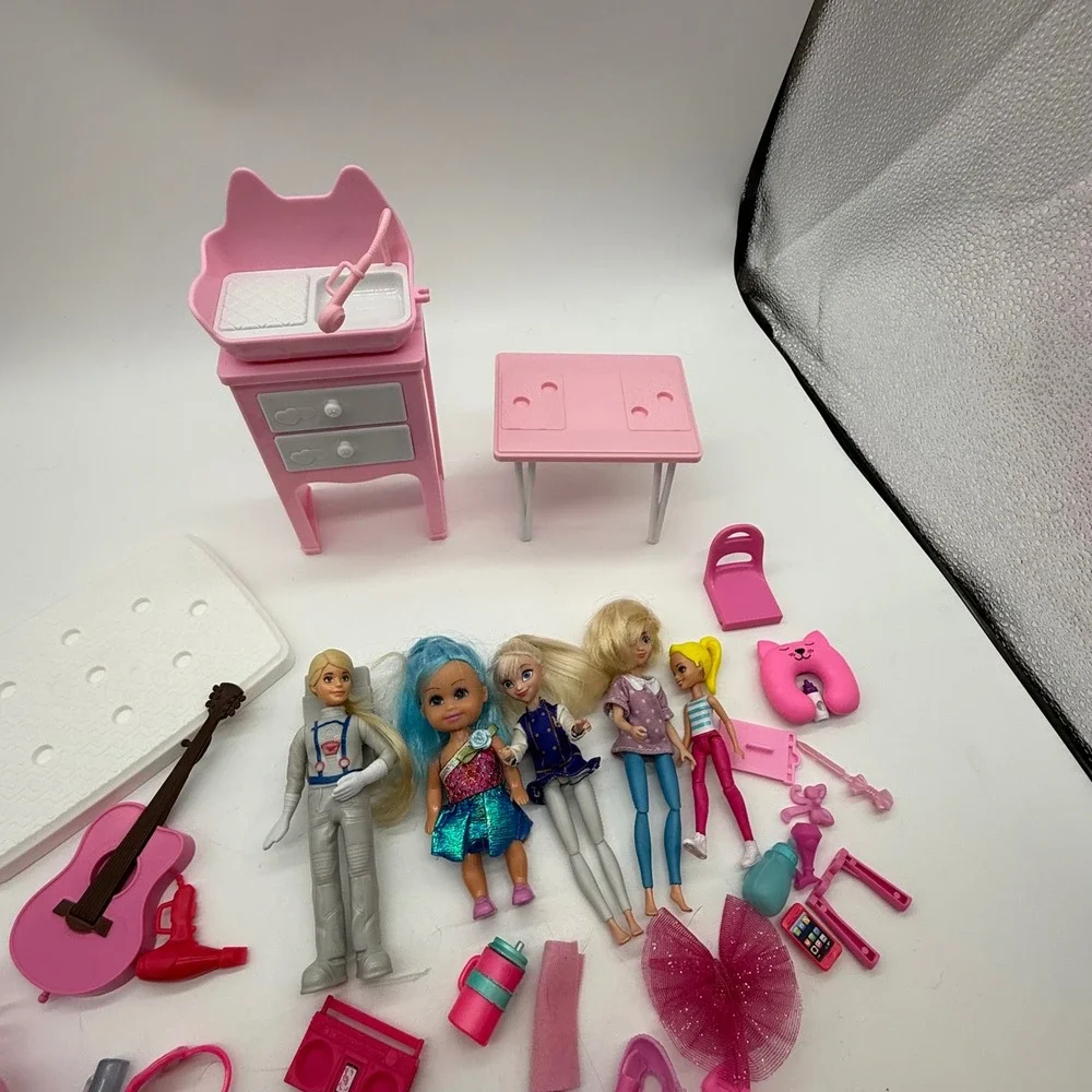 Mattel Barbie Chelsea Doll mixed brand Lot Dolls Furniture Accessories toy lot.